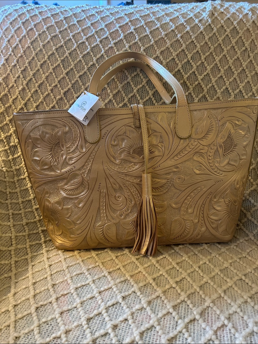 BNWT Farda Marroquineria Embossed Floral Metal Gold Hand Tooled Tote